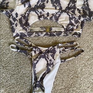 2 piece swimming suit
